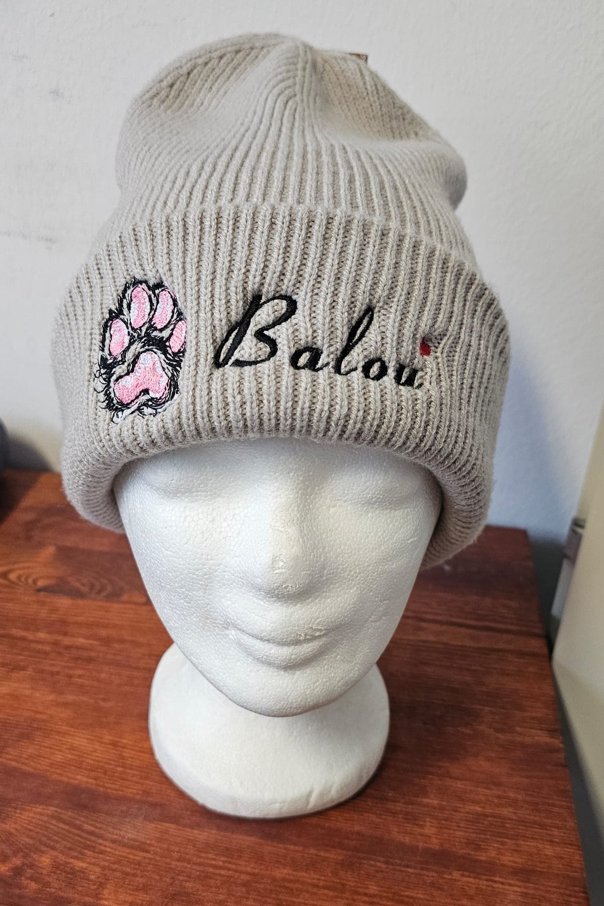 Bestickter Beanie